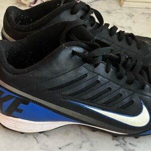 Nike Black and Blue Athletic Shoes with Synthetic Upper and Padded Collar Cleats